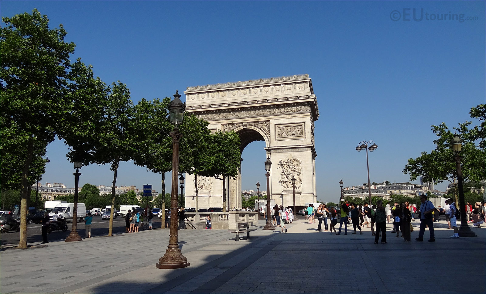 File:Avenue des Champs-Elysées from top of Arc de triomphe Paris.jpg -  Wikipedia