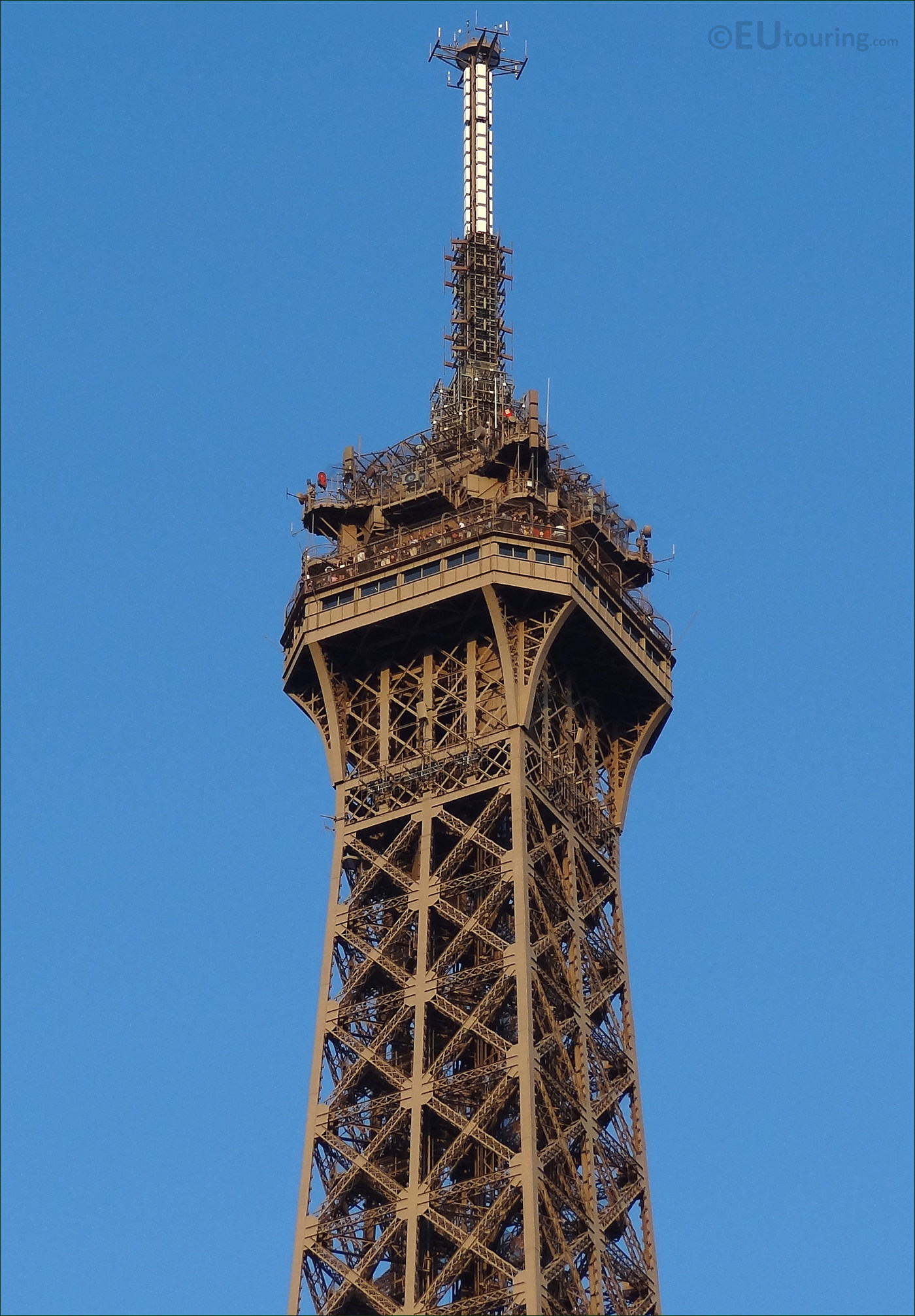 eiffel tower top