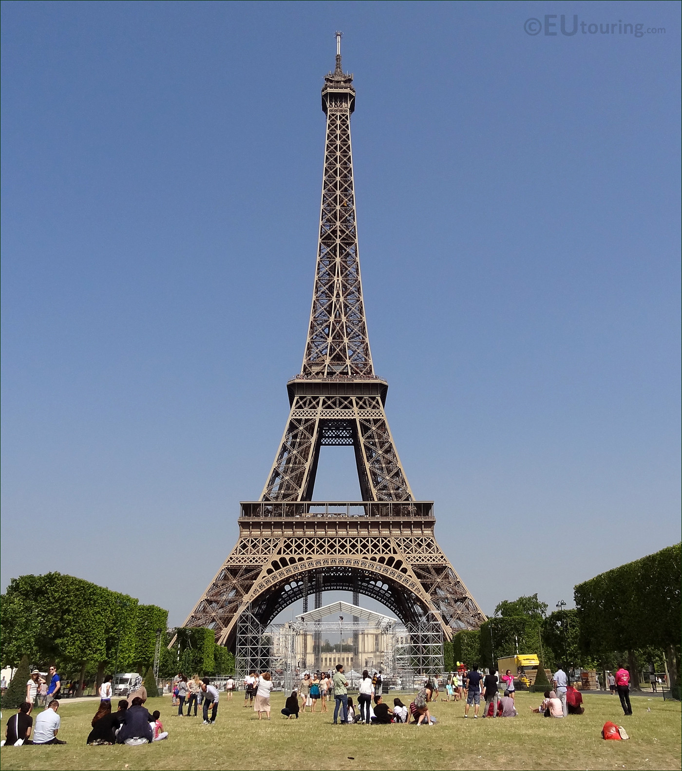 Photo Of Eiffel Tower Taken From Place Jacques Rueff - Page 48