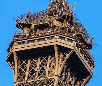 Eiffel Tower restaurant celebrates 30th anniversary