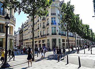 The Champs-Elysées Becomes the Most Beautiful Avenue in the World - The  Monumentous