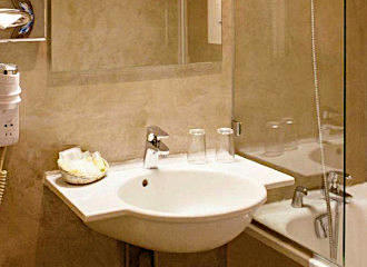 Hotel de la Motte Picquet complimentary toiletries