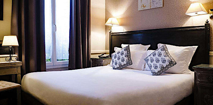 Hotel de la Motte Picquet bedroom decor