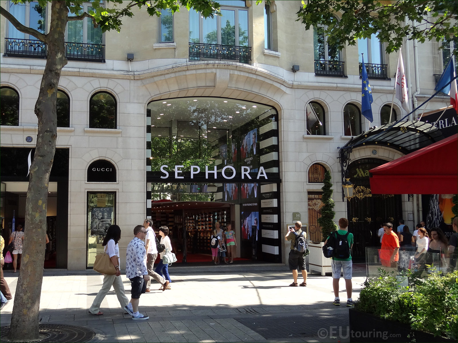 Sephora champs elysees hi-res stock photography and images - Alamy