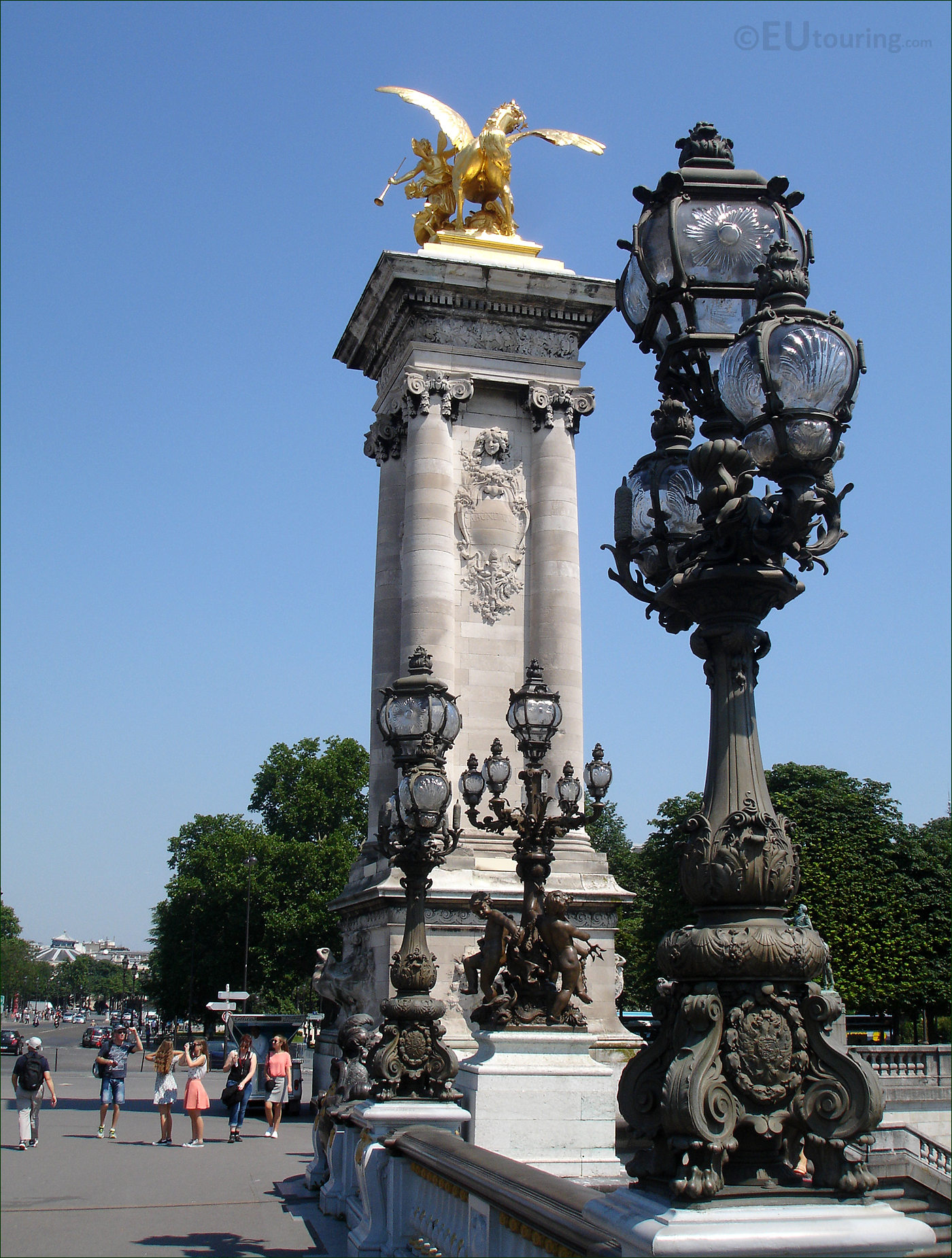 HD Photos Of Pont Alexandre III Bridge In Paris - Page 1