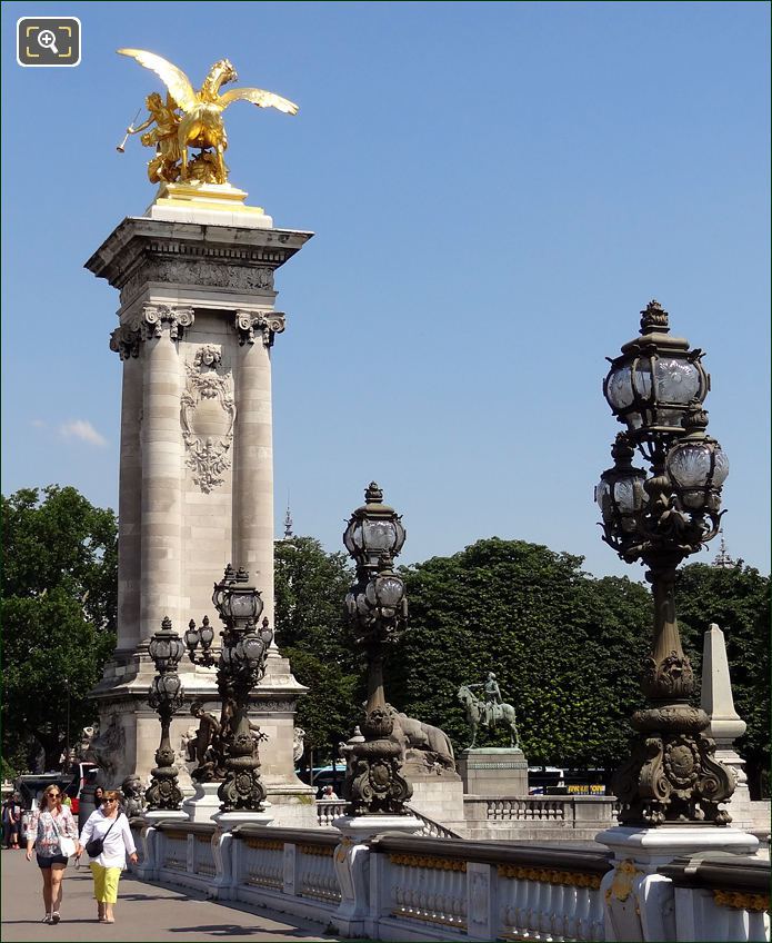 HD photos of Paris Tourist Attractions in France