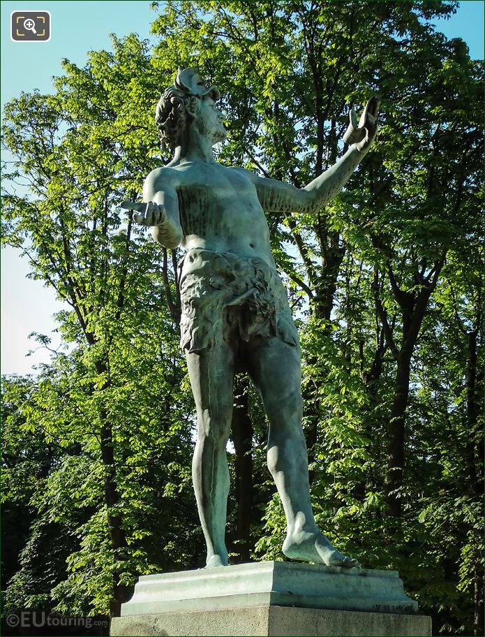 Photos of L'Acteur Grec statue inside Luxembourg Gardens - Page 215